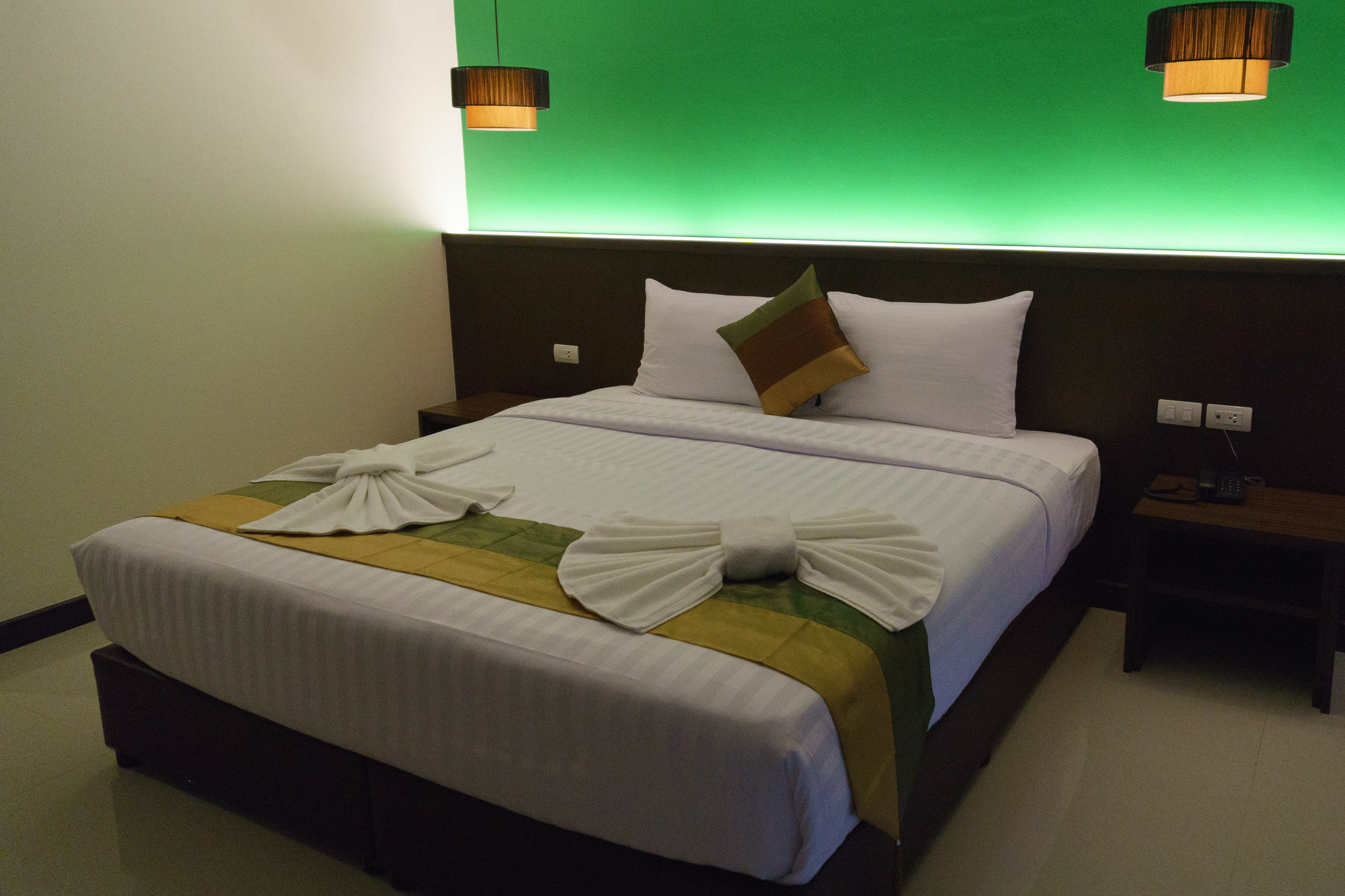 Visa Hotel Hua Hin - Sha Plus Екстериор снимка